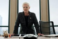 Джуди Денч и Хелен Миррен тоже молодцы...