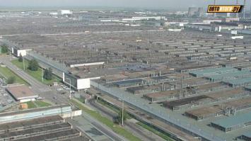 Бренд он вообще ничей.Бренд принадлежит компании, компания акционерам, а акционеры со всего мира.Завод в России, налоги платит здесь, работают на нем россияне и получают российские рубли - значит завод часть российской экономики. Фото Российского завода Автотор - где и делают Бехи.