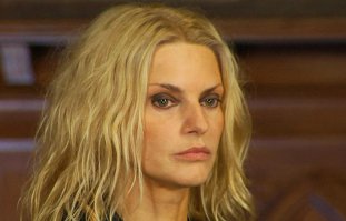 в клипе снялась участница 15 битвы экстрасенсов Татьяна Ларина