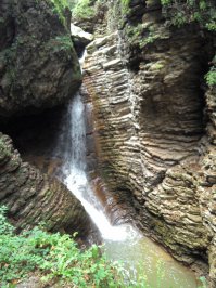 Друзья мои!
Несколько слов в защиту Республики Адыгея!

Я родился и вырос на этой благословенной земле. И хоть волею судьбы долгое время живу в другом регионе, я ни на день и ни на час не забывал откуда я. Езжу туда ежегодно, бываю во многих местах. И хочу сказать.
Не будем говорить о советской эпохе, ибо это история и история для помнящих благожеланная, история нашего детства. Во все же годы постсоветского безумия 90-х, разрушительно либералистических 2000-х, Адыгея была островком мира и спокойствия. Люди гостеприимны и добродушны. И к гостям особенно.бесконечно прекрасная природа, вне сомнений и обсуждений. И поверьте, я помню ещё времена, когда из под крана в Майкопе текла чистейшая артезианская природная вода. И сейчас я приезжаю в Майкоп и пью воду не боясь отравится или заболеть.
Но что ВНЕ КОНКУРЕНЦИИ так это адыгейская кухня. Ни одна кухня мира не сравнится с ней. Уверяю вас, друзья, кто не пробовал, обязательно попробуйте. Только хочу предупредить сразу, то что продают в регионах, в частности в Москве под видом адыгейского сыра, это дешёвый химический суррогат ничего общего с Настоящим Адыгейским сыром не имеющий. А настоящую Адыгейскую кухню, можно попробовать только в Адыгее, в аулах, либо в Майкопе, кафе "НАРТ". 
Я помню времена, когда Адыгея Кормила регионы России мясом крупного рогатого скота, когда Адыгея гордилась своими сельхозугодьями, когда работали заводы (Точрадиомаш-известный своей продукцией в военной и автомобильной промышленности, Деревообрабатывающий завод известный своей продукцией даже за границей и мн. др.). Туристическое направление. Люди могли без страха и проблем приехать отдохнуть, горы, озёра, реки, источники, пещеры. Уверяю при должном уходе и определённом менеджменте никакой Куршавель рядом не стоял.
Другое дело состояние Адыгеи сегодня, его экономика,фактическое отсутствие промышленности, страх и боязнь бизнеса и инвесторов, с коими я общаюсь немало. Это уже вопросы к нынешнему руководству.
Ну и в подтверждение к сказанному, смотрите любуйтесь, это РОССИЯ, это АДЫГЕЯ!