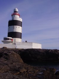 Маяк Хук Хэд (Hook Head Lighthouse), в Ирландии, графство Wexford. Старейший действующий в Ирландии и один из старейших в мире - построен в начале 13-го века!