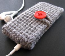 А я предположил что он вязанный будет:) тоже ниче так.