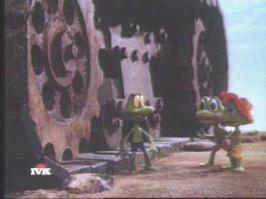 А мне запомнился мультик "Три лягушонка". Всегда его ждал и смотрел затаив дыхание.)