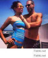 казашка Гога Ашкенази f.k.a. Гаухар Беркалиева - совладелица французского модного дома Vionnet, которую желают мужчины из высшего света, вот что значит быть сексуальной, к тому же она очень трудолюбива и заработала несколько миллиардов долларов, став самой богатой женщиной на планете