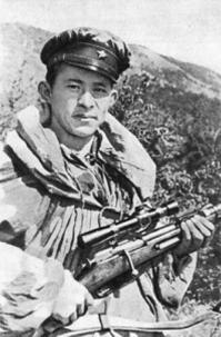 казах Филипп Рубахо - снайпер морской пехоты. герой Союза. родился Ростов/Россия в 1923г. умер от ран в Сочи в 1943г. уничтожил 346 врагов