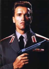 "Самый лучший в мире - Советский пистолет системы Подбырина калибра 9.2мм" (с). А на деле киношный гибрид Вальтера п38 и Десерт Игла))