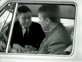 - Все люди верят. Одни верят, что Бог есть, другие верят, что Бога нет. И то, и другое недоказуемо. Будете пересчитывать?
- БУДУ!

Берегись автомобиля.