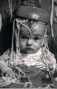 Вот что случается с детьми, стоит только на секунду отвернуться