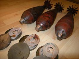 возле Клайпеды покопай.