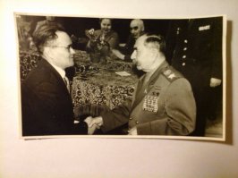 мой двоюродный дед. Награды с ВОВ, а на фото - его Буденый награждает