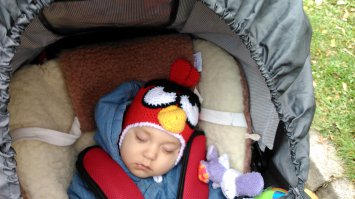 балую детей такими шапками)