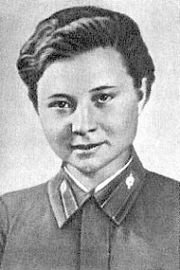 Поливанова Мария Семёновна
Родилась 24 Октября 1922 года в деревне Нарышкино, ныне Алексинского района Тульской области, в семье рабочего. Образование среднее.

С Октября 1941 года Мария Поливанова на фронтах Великой Отечественной войны. Снайпер 528-го стрелкового полка ( 130-я стрелковая дивизия, 1-я Ударная армия, Северо - Западный фронт ) рядовой М. С. Поливанова в бою 14 Августа 1942 года в районе деревни Сутоки ( Парфинский район Новгородской области ) вместе со своей боевой подругой Н. В. Ковшовой стойко оборонялись против наступающих врагов, уничтожая их метким огнём. Когда немцы приблизились вплотную, подорвала себя и окружающих врагов гранатой.

14 Февраля 1943 года за мужество и воинскую доблесть, проявленные в боях с врагами, ей посмертно было присвоено звание Героя Советского Союза. Награждена орденами Ленина и Красной Звезды.

Похоронена в деревне Коровитчино Старорусского района Новгородской области. Её имя носит улица в Москве.