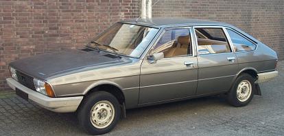 Слизывали дизайн с SIMCA 1307GLS...