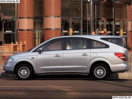 Ну это вообще бомба... Круче него только SsangYong Rodius первой генерации...