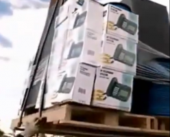 Кто может обьяснить,зачем на крыше нужны факсы?