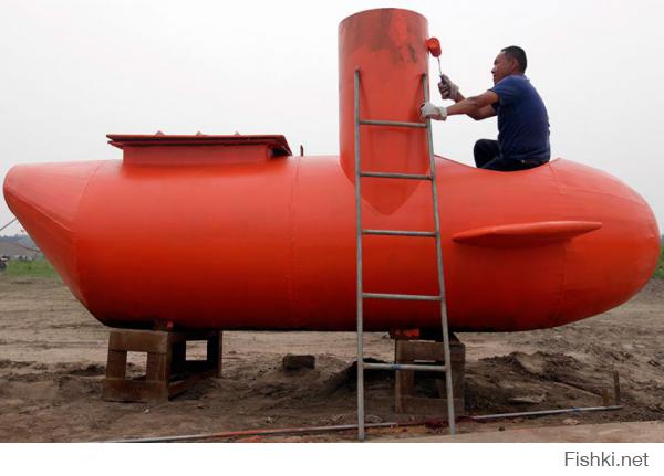 А вот процесc пошел строят подводную лодку нового поколения "Тайфун"