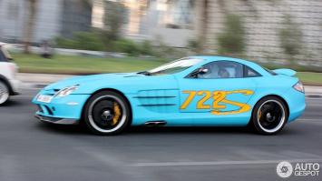 Автор поста мало что написал и изобразил фотках их жизнь безумна там Нефть глава всему  Добыча нефти и газа дают более 50 % ВВП, 85 % стоимости экспорта и 70 % доходной части государственного бюджета. Нефть и газ сделали Катар первой страной в мире по ВВП на душу населения. Сейчас[когда?] экономическая политика Катара сфокусирована на стремлении увеличить частные и иностранные инвестиции в неэнергетический сектор.

В структуре ВВП главенствуют сфера промышленности (75 %), сфера обслуживания даёт 25 % ВВП, сельское хозяйство 0,1 %.

Развита нефтеперерабатывающая, нефтехимическая, химическая, металлургическая промышленность (крупный сталеплавильный комплекс в Умм-Саиде работает на привозном сырье). В северной части Катара расположено гигантское нефтегазоконденсатное месторождение North или Северное.

Сельское хозяйство развито слабо и удовлетворяет лишь 10 % потребностей страны в продовольствии. Земледелие сосредоточено в оазисах (финиковая пальма, овощеводство и садоводство). Животноводством заняты кочевые и полукочевые племена, которые разводят верблюдов, овец и коз.

Экспорт в 2008 году — 55 млрд долл.: сжиженный газ, нефтепродукты, удобрения, сталь.

Основные покупатели — Япония 40,8 %, Южная Корея 16,3 %, Сингапур 11,8 %, Таиланд 4,6 %, Индия 4,4 %.

Импорт в 2008 году — 21,2 млрд долл.: машины и оборудование, транспортные средства, продовольствие, химические продукты.

Основные поставщики — США 12,3 %, Германия 9,2 %, Италия 9,1 %, Япония 8,1 %, Франция 6,3 %.

В банковскую систему Катара входят 16 коммерческих банков (включая отделения (филиалы) иностранных банков).

В рейтинге, составленном американским изданием Forbes , Катар занял первую строчку по показателю «средний доход на душу населения», который составил 88222 USD.[1 Не забываем что у Них Нефть они богата живут у нас Нефть корупция и Воры и не все живут Хорошо.