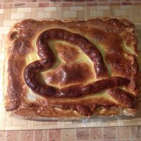Запеченная какашка на пироге это отвратительно