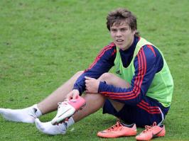 "Ты это...Саня...Ты на меня-то не злись...Ты на себя злись...Не я ведь кривоногий...Ты кривоногий...КРИ-ВО-НО-ГИЙ, понятно?"