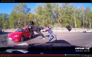 Кому суждено расшибиться, тот не утонет.

синхронисты.