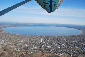 Забыли про Плещеево озеро. Оно хоть и не слишком выдающееся, зато на нем зародился Русский Флот. Петр Первый устраивал на нем "Потешные бои"