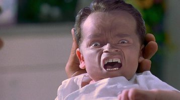 Звезды и их новорожденные малыши: трогательные фото