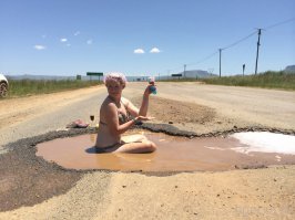 Мир не без добрых людей