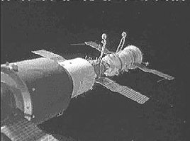 первой была Салют-1 1971 г.