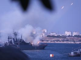 Че-то не увидел красоты красот. Вот добавлю из Севастополя.