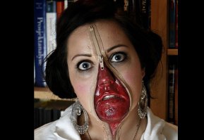 У тебя ширинка расстегнута!