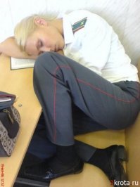 Лица девушек из российской полиции