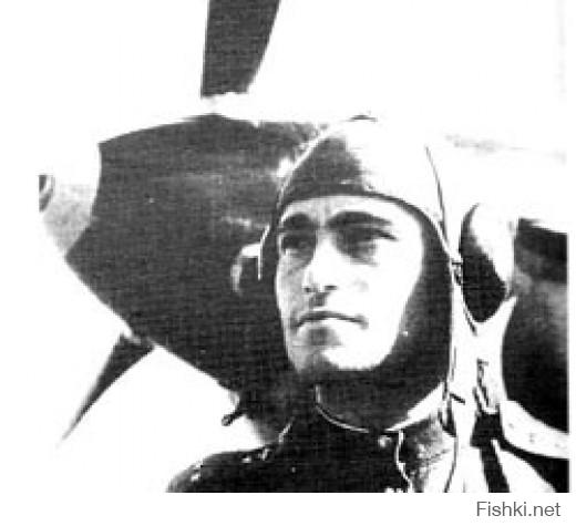 Разрешите добавить еще одного (из многих) летчиков-асов - Амет Хан Султан, дважды Герой СССР. Лично сбил 30 вражеских самолетов плюс 19 в составе группы.
