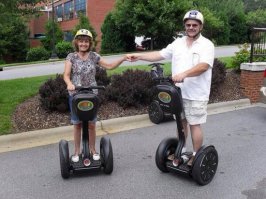 двухметровый петух болгарский так же ездит, люди ох.уеть как обленились!!! вас всех пиз.дить надо!