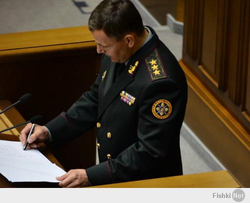 Новый министр обороны Украины настолько суров, что может заставить чернила просочиться сквозь колпачок...