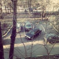 Или вот еще. Приехал утром и до вечера не уезжал.