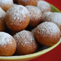 Ну ХЗ где у пончика дырочка. Насколько я помню, наши пончики всегда были такими