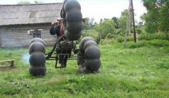 ХА! этот аппарат был ещё в "Юном технике"
делается на базе "Минска"
- Бездорожье?
- Не! Не слышал!