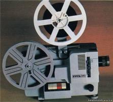 А ведь нынешним детишкам не объяснить как собирались двором что бы посмотреть слайды. А были еще мультфильмы но уже на кинопроекторе...