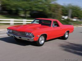 Элькамино - это двухместный масл-кар пикап с кузовочком. Причем тут волга - непонятно.
А экземпляр красивый. Только руль черным обшили зачем - я не понял. Руль же самое главное в салоне после сидений