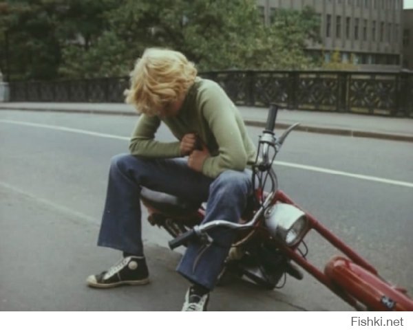 Мопед "Верховина-4" в фильме "Приключение Электроника"