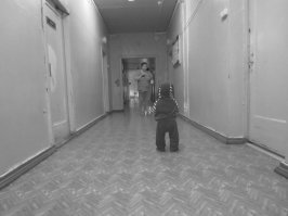 В инфекционках запрещают есть свою еду, там строгий список разрешенных продуктов! И далеко не у всех есть возможность "подстелить под матрасик", нам на тот момент не повезло ни только с болезнью, но и с отсутствие близких в городе. В пример фото 3-х годичной давности Киров Нововятская инфекция