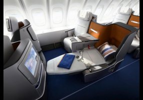 Это не бизнес класс - это какой-то позор. Кресла драные, тесно.... В экономе сингапурских авиалиний и то комфортнее.
Вот это бизнес класс: