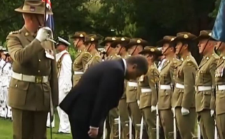 Посмотри лучше на своего хозяина раб и займись проблемами в своем доме!