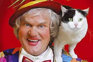 Мне кажется или это лицо Куклачева?