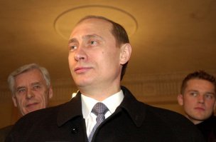 Как-же меня достали эти манкурты, проплаченные 15-летние безмозглые пропутинские попу лизаторы... на моих любимых фишках.