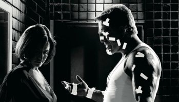 Сама мой свою кошку...