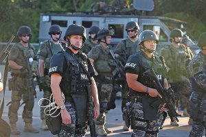 Начала негры, простите афро-американцы, <span style='color:gray'>[мат]</span> и чмырили белых, а про прошествии 30 лет - белые мстят. Пример Фергюсон