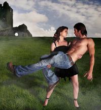 Столетье промчалось. И снова,
Как в тот незапамятный год —
Коня на скаку остановит,
В горящую избу войдет.
Ей жить бы хотелось иначе,
Носить драгоценный наряд…
Но кони всё скачут и скачут.
А избы горят и горят…
Есть женщина в русском селенье
Но стоит чуть- чуть поискать
Коня на скаку остановит… 
И всаднику морду набьет… 
В горящую избу загонит… 
Водою потом обольет… 
Мазая научит охоте… 
Герасим услышит Муму… 
Каренину жизни научит… 
Ростову ушлет на войну… 
Кота с Лукоморья прогонит… 
Русалку помирит с Садко… 
Есть женщина в русских селеньях… 
И с ней не сравнится никто…