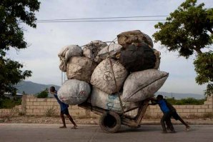 Чего эт? 45кг - мешок сахара, вы никогда не видели, как их поднимают?:)