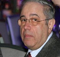 Затея  ГОВНО,   потому  что  по  льду  и  дурак  сможет  ехать плюс територия  огромная без  препятствий, не  интерестно  и  уныло,  как  смотреть  захватывающую  партию  в  шахматы.